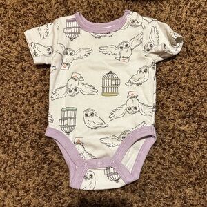 Warner Bros. White and Purple Owl Baby Bodysuit